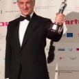 di Achille Della Ragione Passare dal teatro al cinema con nonchalance rappresenta la cifra stilistica del più grande attore napoletano attualmente in circolazione: Toni Servillo, 54 anni, nativo di Afragola, [&hellip;]