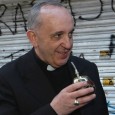 Il 13 marzo del 2013 papa Francesco saliva sul soglio pontificio. Da quel momento in poi sono stati dodici mesi travolgenti che hanno portato la Chiesa a essere testimone dell’ansia [&hellip;]