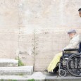 (ANSA) – NAPOLI, 20 DIC – Per sindaci e politici una “pedalata comoda”, un percorso sulla sedia a rotelle “in modo che possano rendersi conto di persona quali ostacoli incontra […]