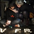Si fa la conta dei morti, dei dispersi. Ma, man mano che passano le ore dopo gli attentati, iniziano a delinearsi anche gli identikit dei kamikaze che hanno terrorizzato la [&hellip;]